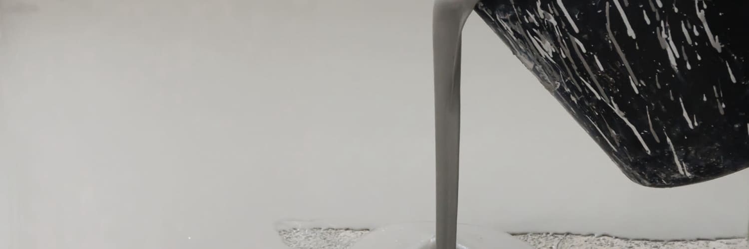 Een betonvloer laten egaliseren